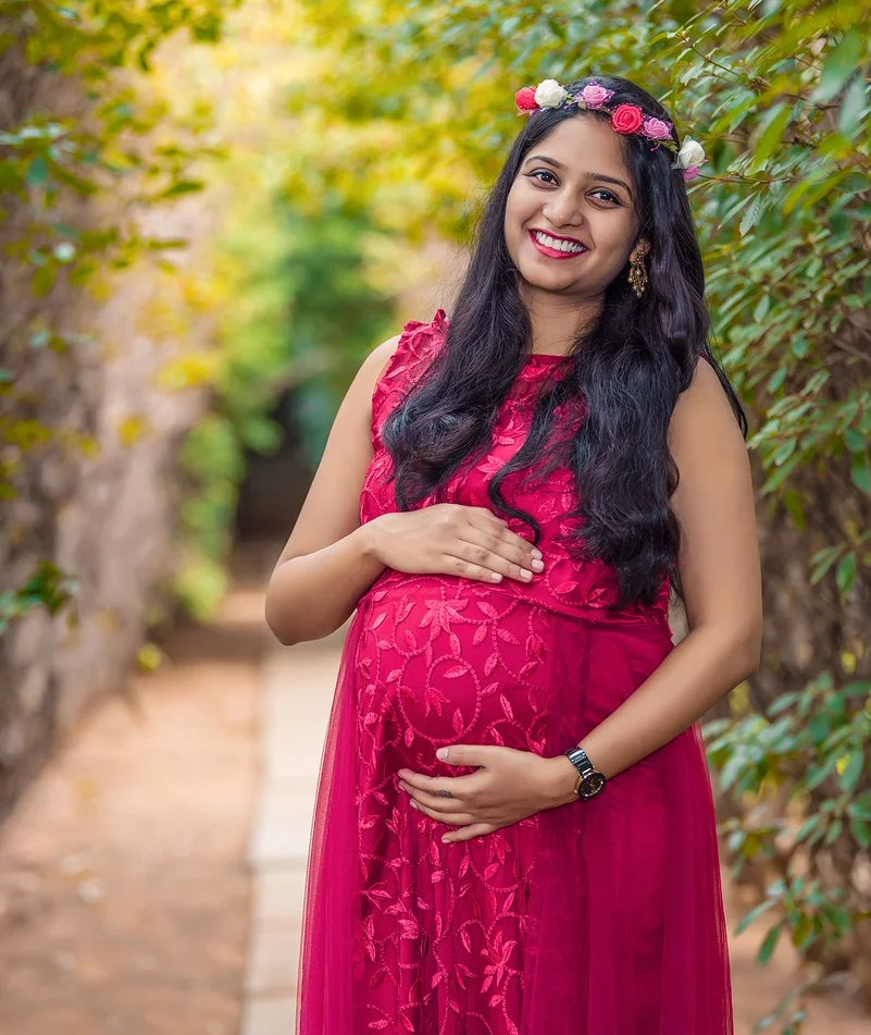 Outdoor maternity Shoot